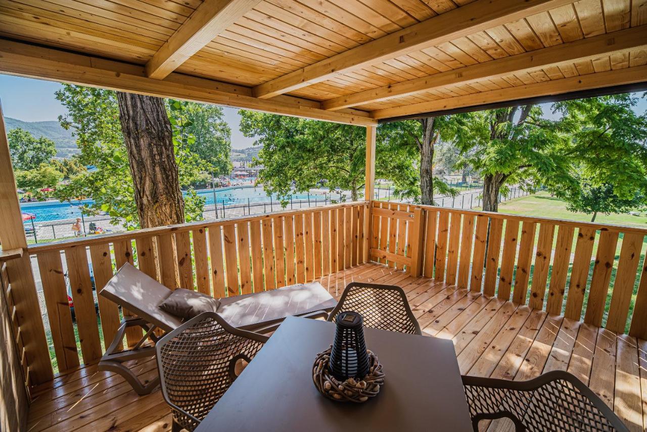 Premium Mobile Tree House With Thermal Riviera Tickets Чатеж-об-Сави Экстерьер фото