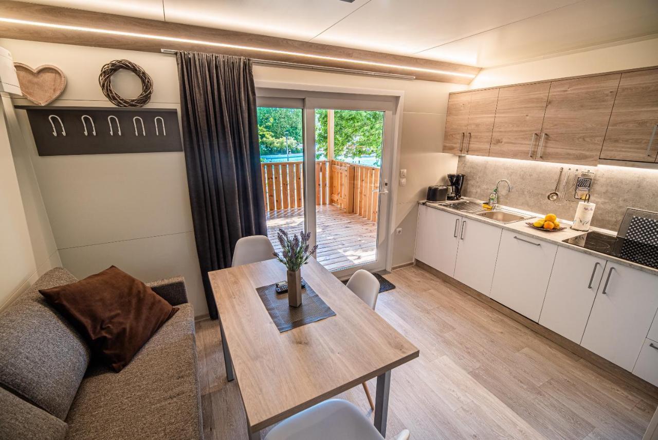 Premium Mobile Tree House With Thermal Riviera Tickets Чатеж-об-Сави Экстерьер фото