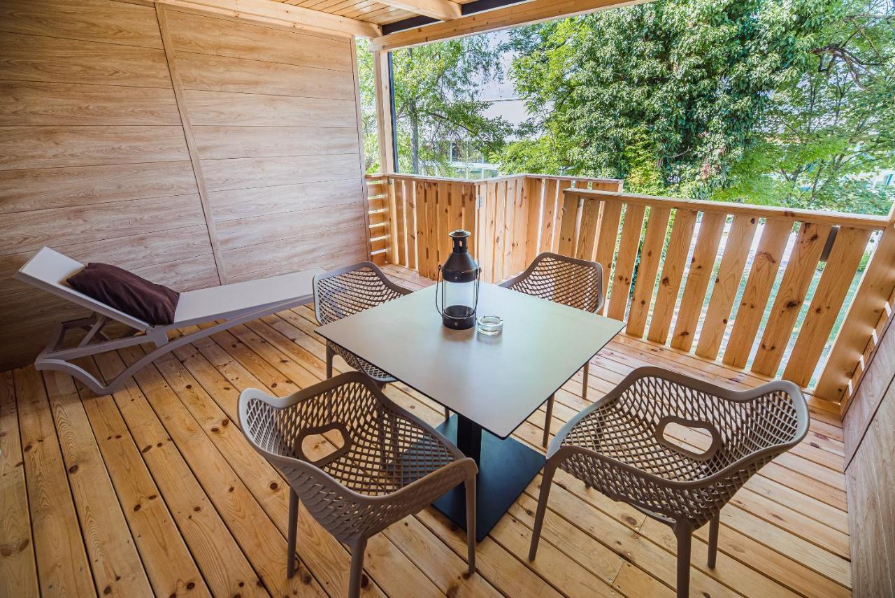 Premium Mobile Tree House With Thermal Riviera Tickets Чатеж-об-Сави Экстерьер фото